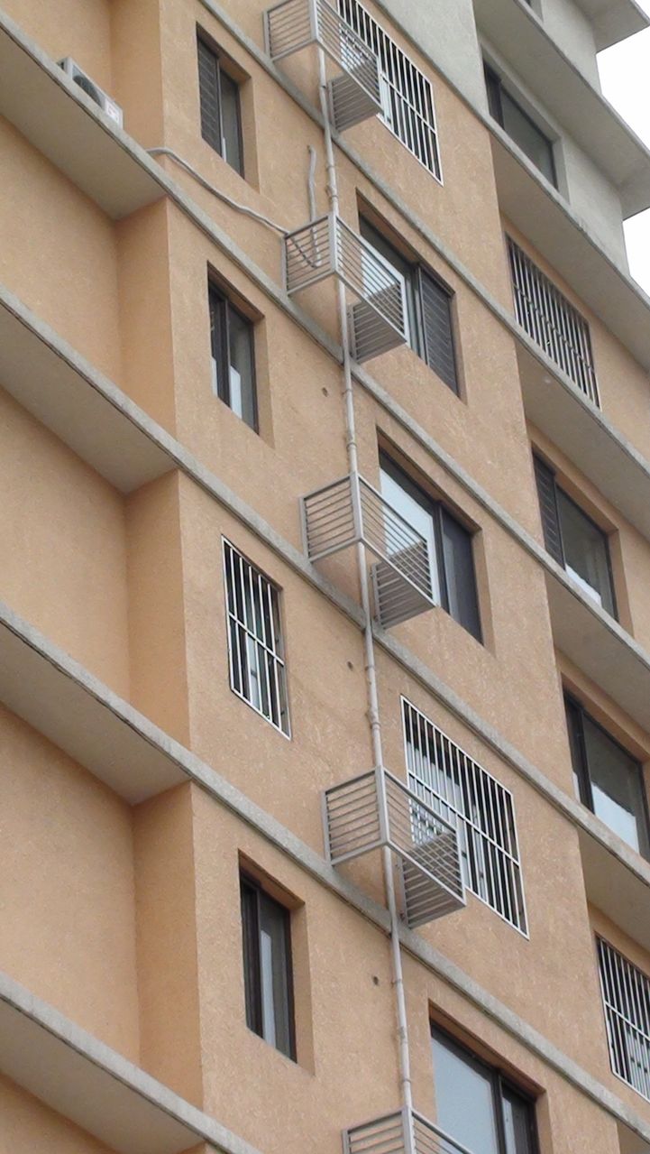 佛山更換玻璃 改選百葉 拆除玻璃
